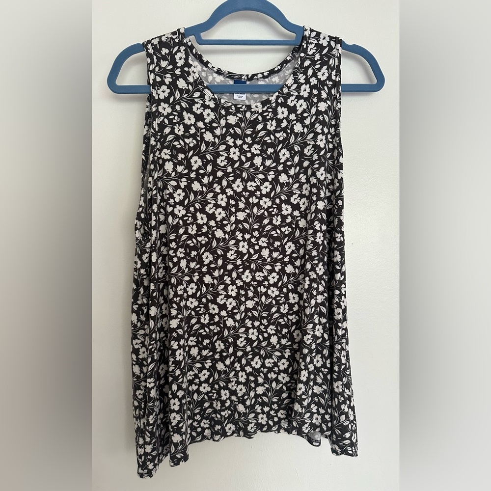 Women’s Old Navy Sleeveless Top